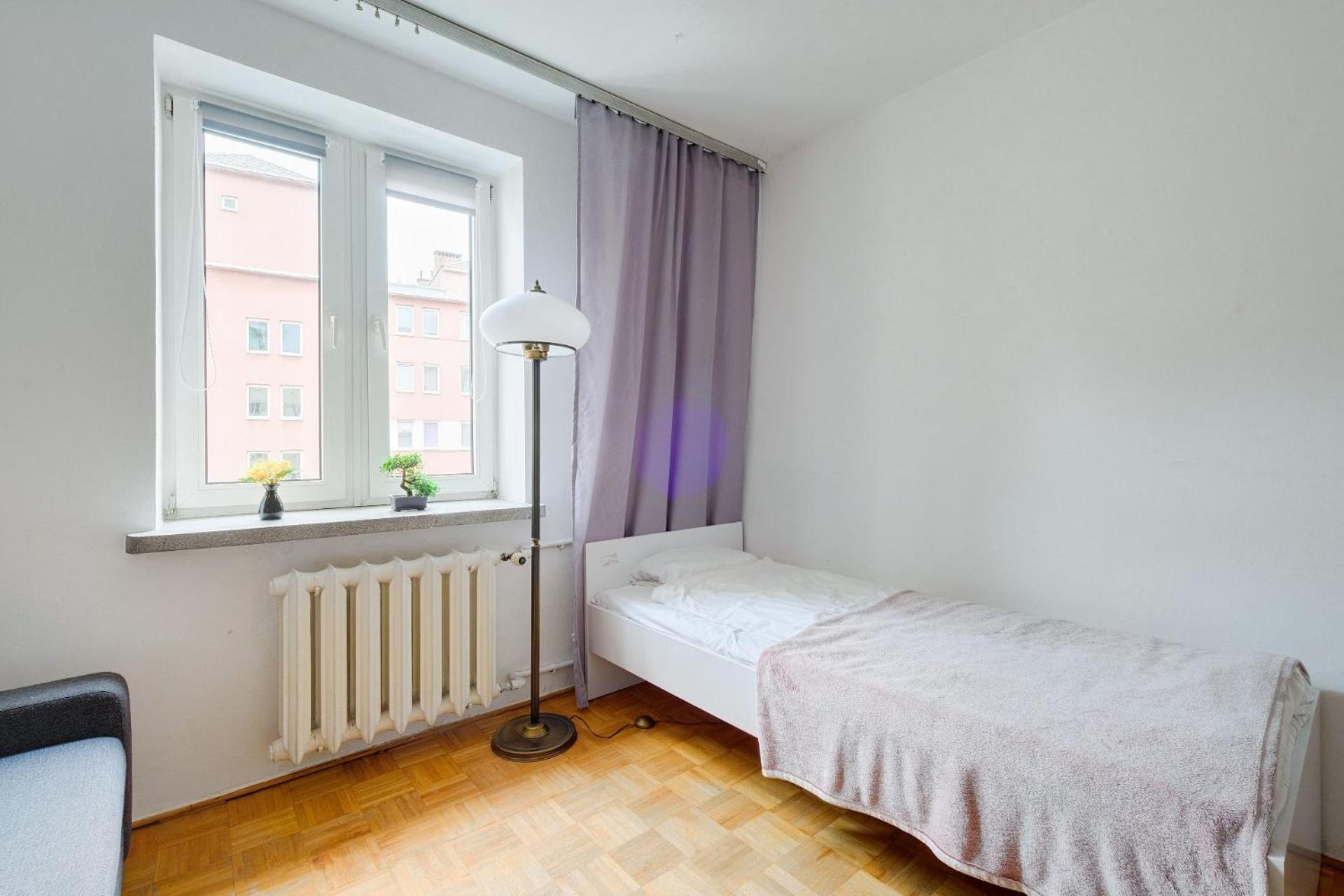 Spacious Apartment In Green Location 바르샤바 외부 사진