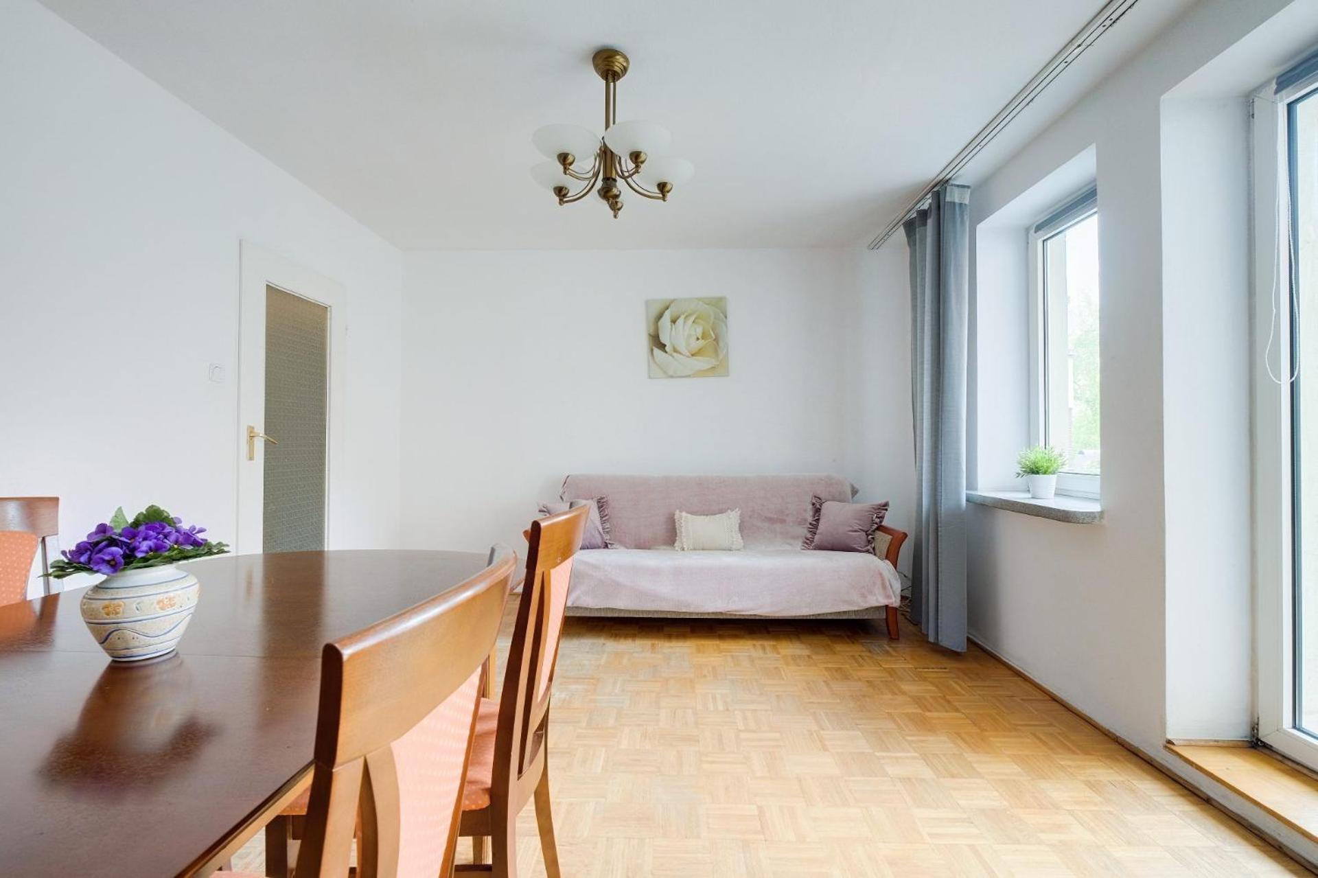 Spacious Apartment In Green Location 바르샤바 외부 사진